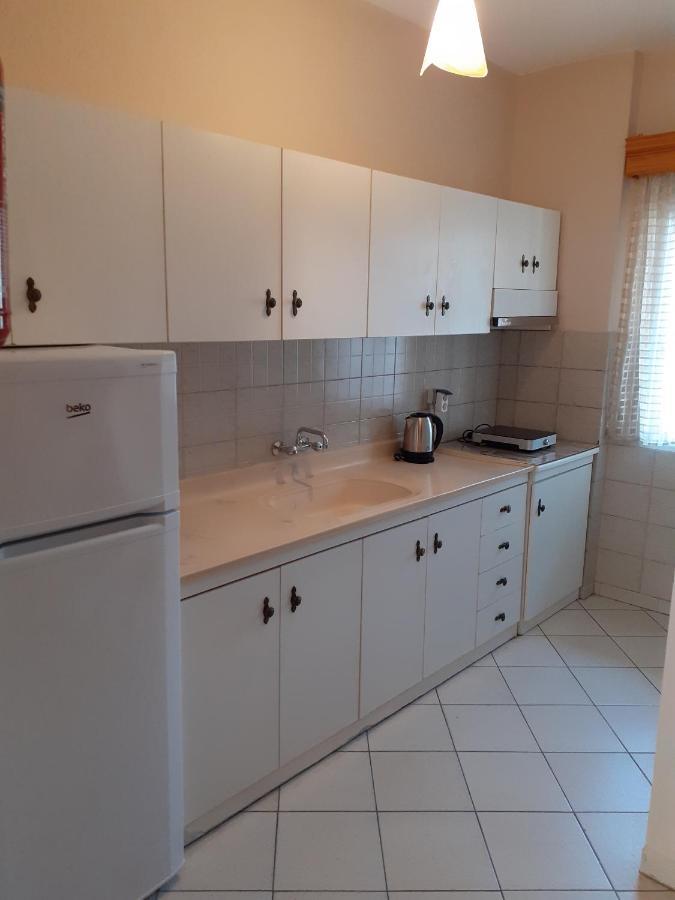 Chrysafis Apartments Vrasná Buitenkant foto
