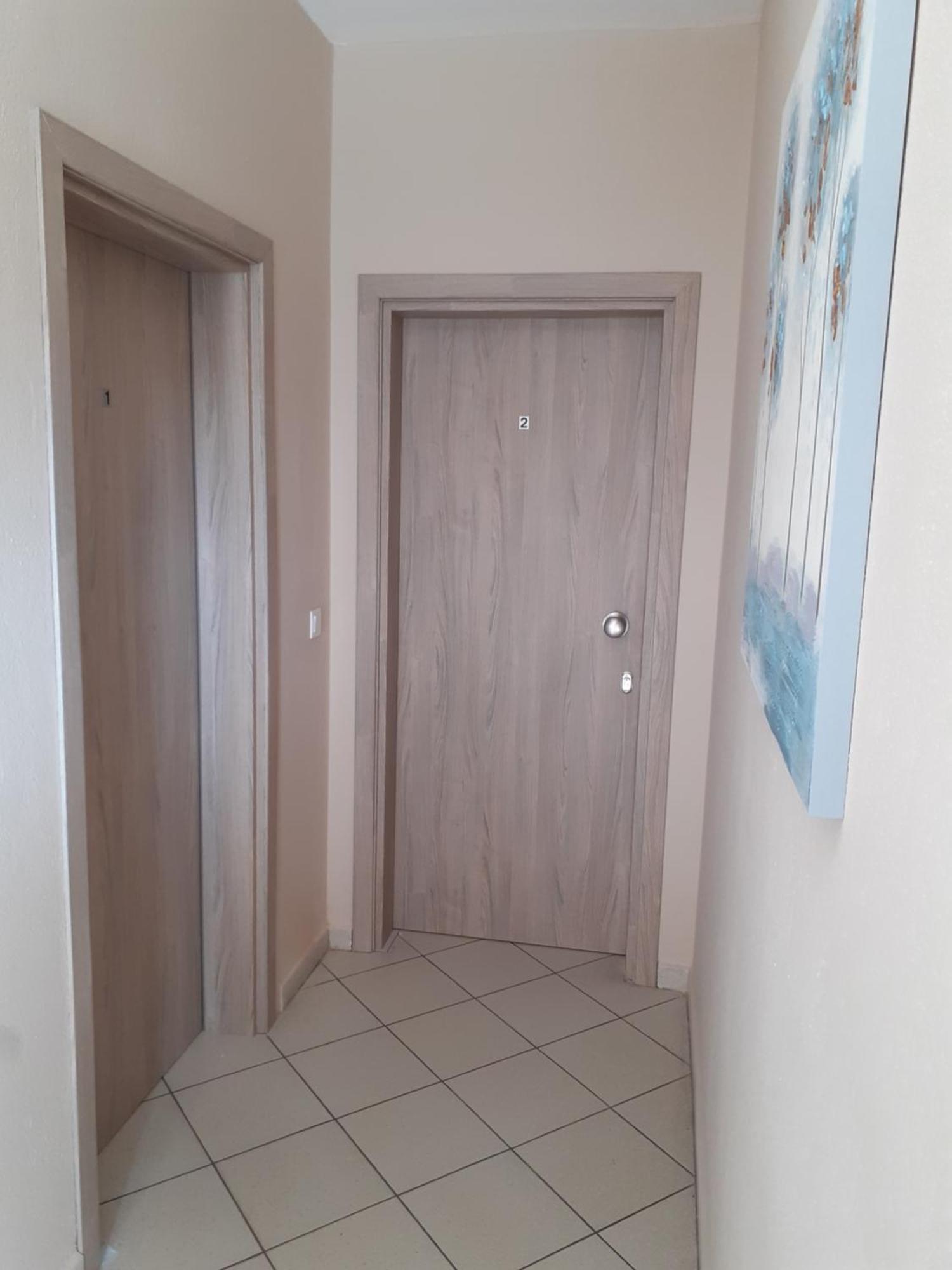 Chrysafis Apartments Vrasná Buitenkant foto